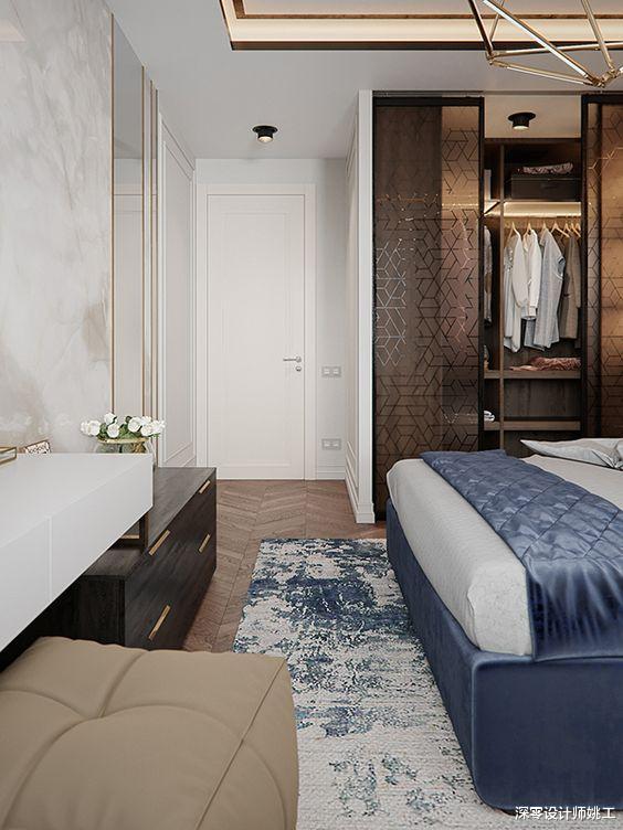 榻榻米|卧室小于5㎡，放衣柜都困难，请师傅连着打榻榻米，多个书桌都行