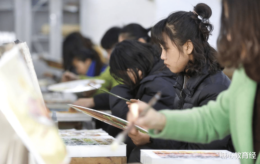 美术|美术生“0分试卷”火了，个个都是抽象派，老师看完哭笑不得