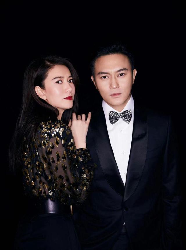 穿衣搭配|袁咏仪高调起来不敢认，亮片上衣配铅笔裤明艳霸气，大姐大的气场