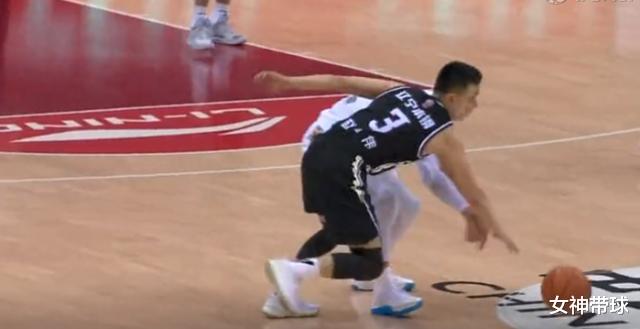 『林书豪』CBA没那么好混！林书豪半场7中1，被赵继伟防到半场过不了