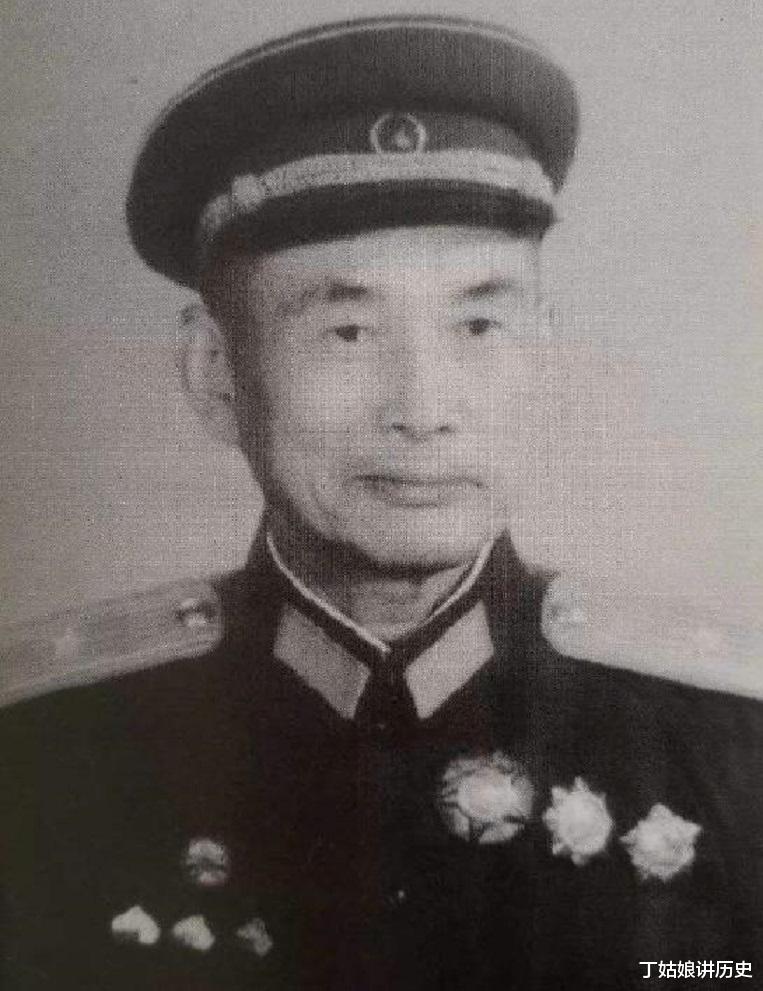 『朱元璋』志愿军入朝先头部队第42军，三个师长都是谁？后来是什么军衔？