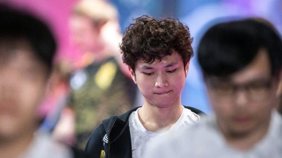 Uzi|SN战队AD焕峰首谈职业生涯两大偶像，一位已退役，一位已被淘汰