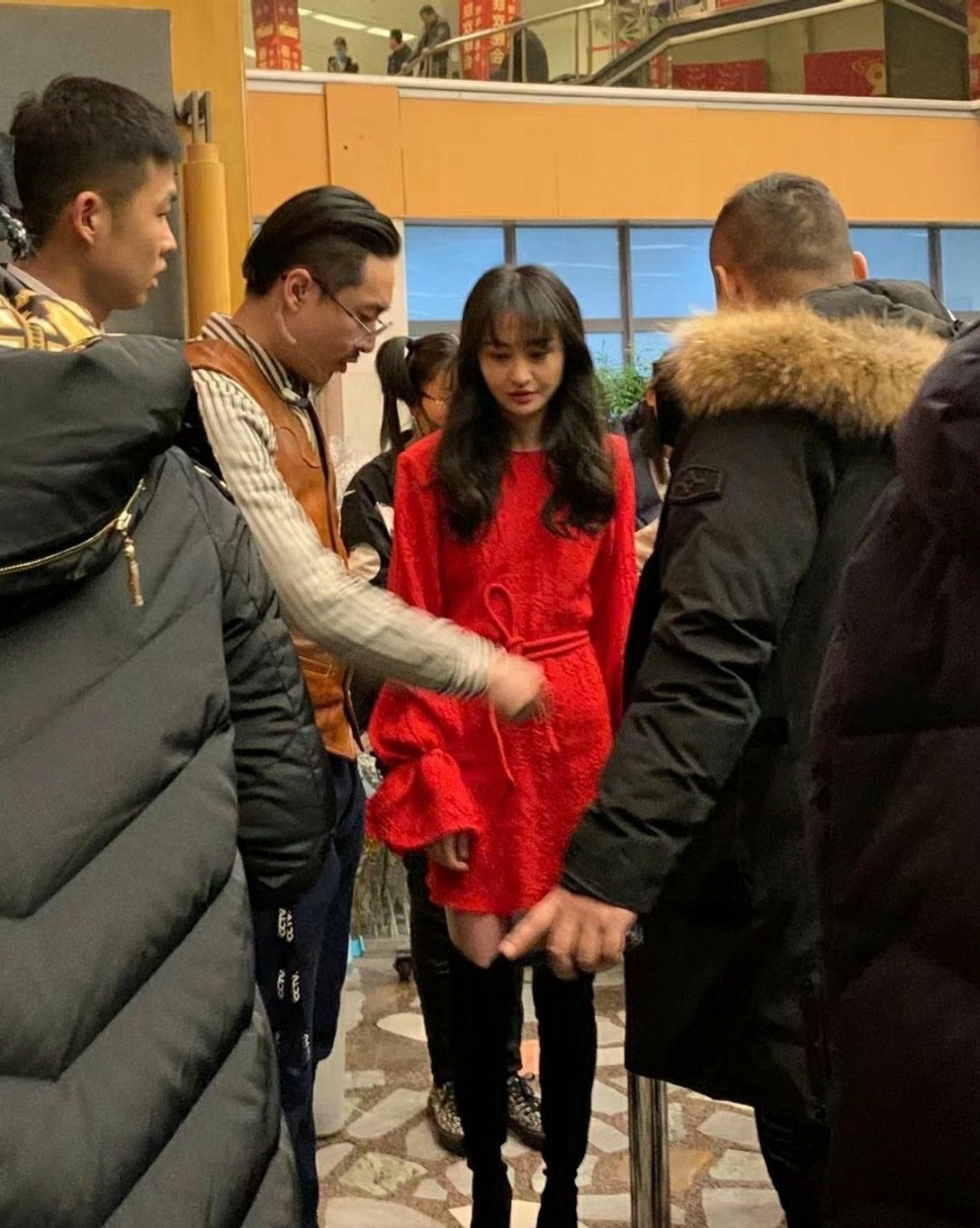 马苏|郑爽发文看不懂的原因找到了：原来是直接在网上抄的翻译