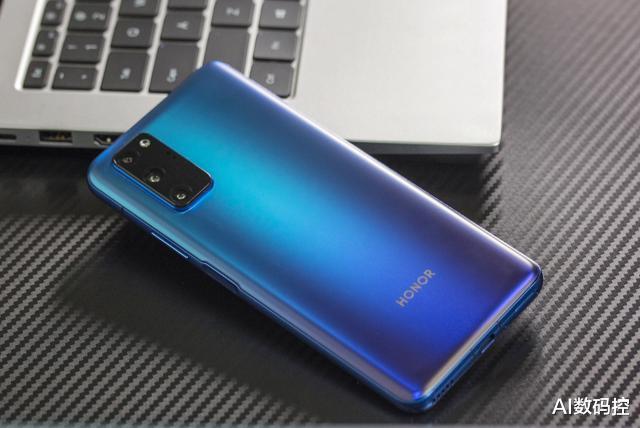 『CPU』顶级处理器+快充,这三款机型使用三年不卡顿