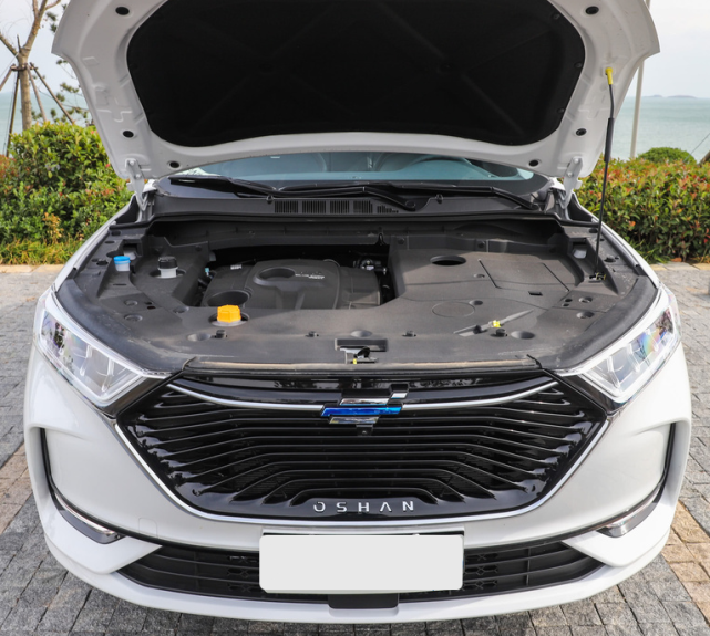 [长安CS75]长安CS75“后继有人”，轴距2.78米，7.77万起，直接叫板哈弗H6