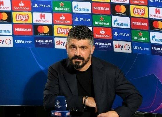 C罗|欧冠决赛帽子戏法+莱万将打破C罗纪录！主帅大赞世界第一中锋