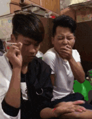 穿衣搭配|历史老师叫我去办公室帮她拿作业，对我这样做