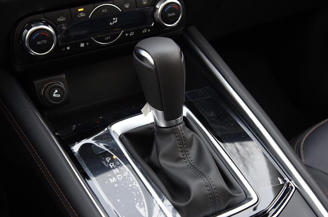 马自达CX：这就是日系车的魅力！光轴距就2米7还带四驱，196马力，17.98万起