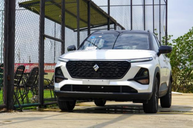 自动驾驶@被央视再三表扬的五菱“新车”！顶配8万配自动驾驶，油耗3毛3