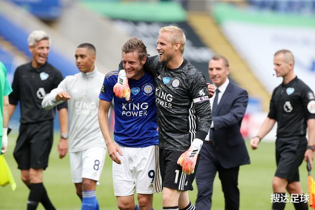 英超▲3-0，等待117天！他们守住英超第3+甩开两大豪门，33岁锋霸太疯狂