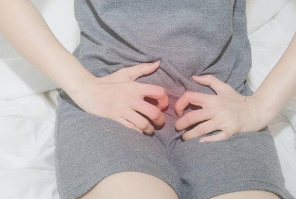 尖锐湿疣|女性需注意，若身体长出这种“肉球”，别用手抠，尽快检查HPV