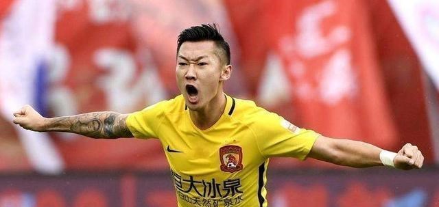 广州恒大|恒大绝杀之夜卡帅错信两大争议中场,同为年薪800万一人却惊艳