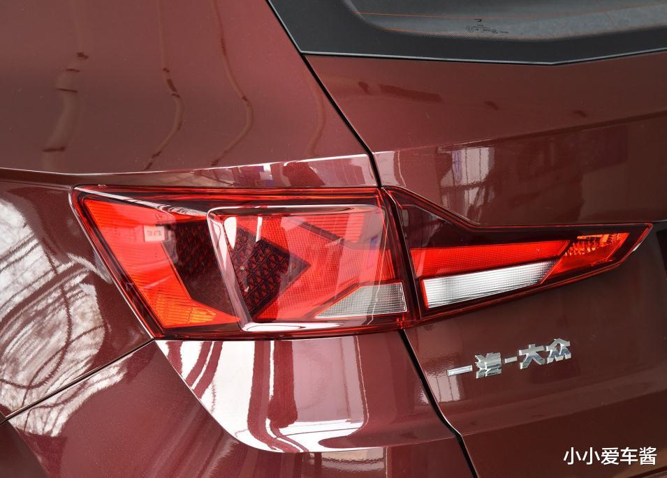 大众捷达■大众“耐造王”回归，配1.4T直喷引擎，一箱油跑800公里，8.48万