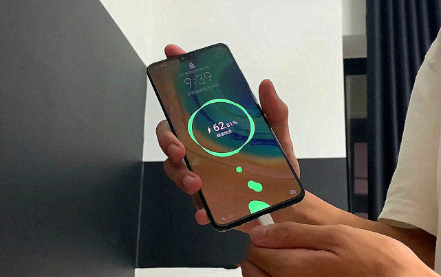 『华为mate30』“攻击性”不足?华为Mate30直降1100,网友:买早了