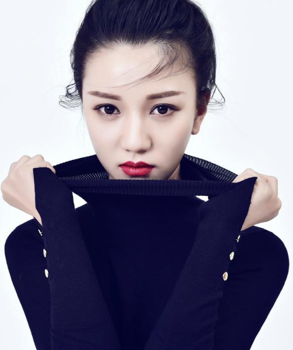 女主播:房租都要1400万!富婆女主播破产两眼发红:饭都吃不起了