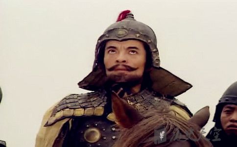 魏延|魏延墓前跪着3个人，一个是马岱，一个是杨仪，另一人是谁