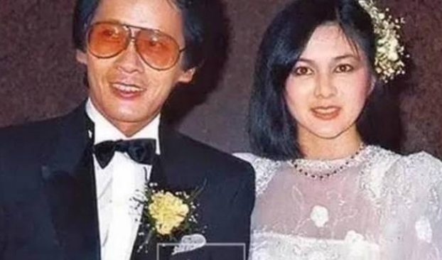 关之琳|关之琳罕见卧室照，床头的两条锁链十分吸睛，网友：干啥用的？