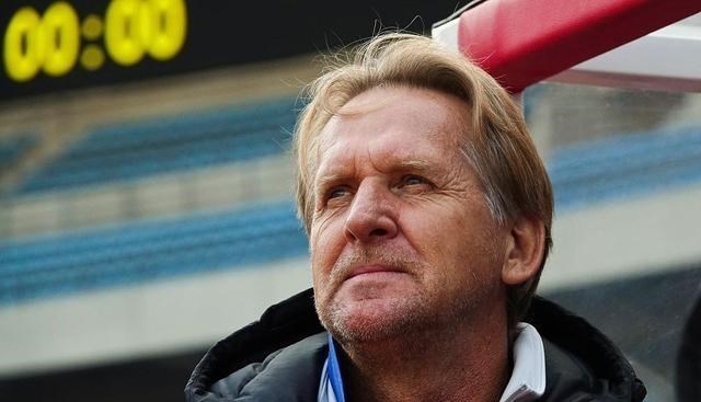 路易斯|路易斯拒绝天津泰达报价！大连一方旧帅有望再就业！泰森不续约