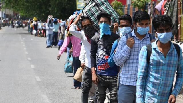 英媒爆料：印度60%人口已感染，約7.8億；印媒：英國疫情失控封城瞭-圖2