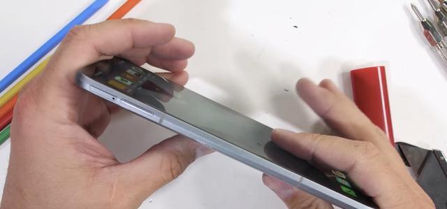 游戏手机|腾讯黑鲨游戏手机3 Pro评测：7.1寸超大屏｜游戏玩家绝配