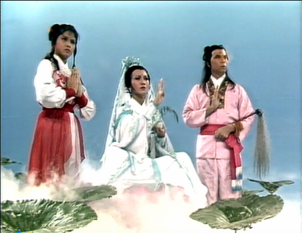 黄日华|这部电视剧大牌明星当龙套使，无线就是想告诉亚视穷得只剩明星了