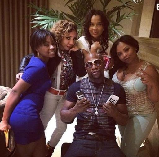 梅威瑟|拳王梅威瑟为何要同时交往7位女友？皆是套路！只为满足特殊要求