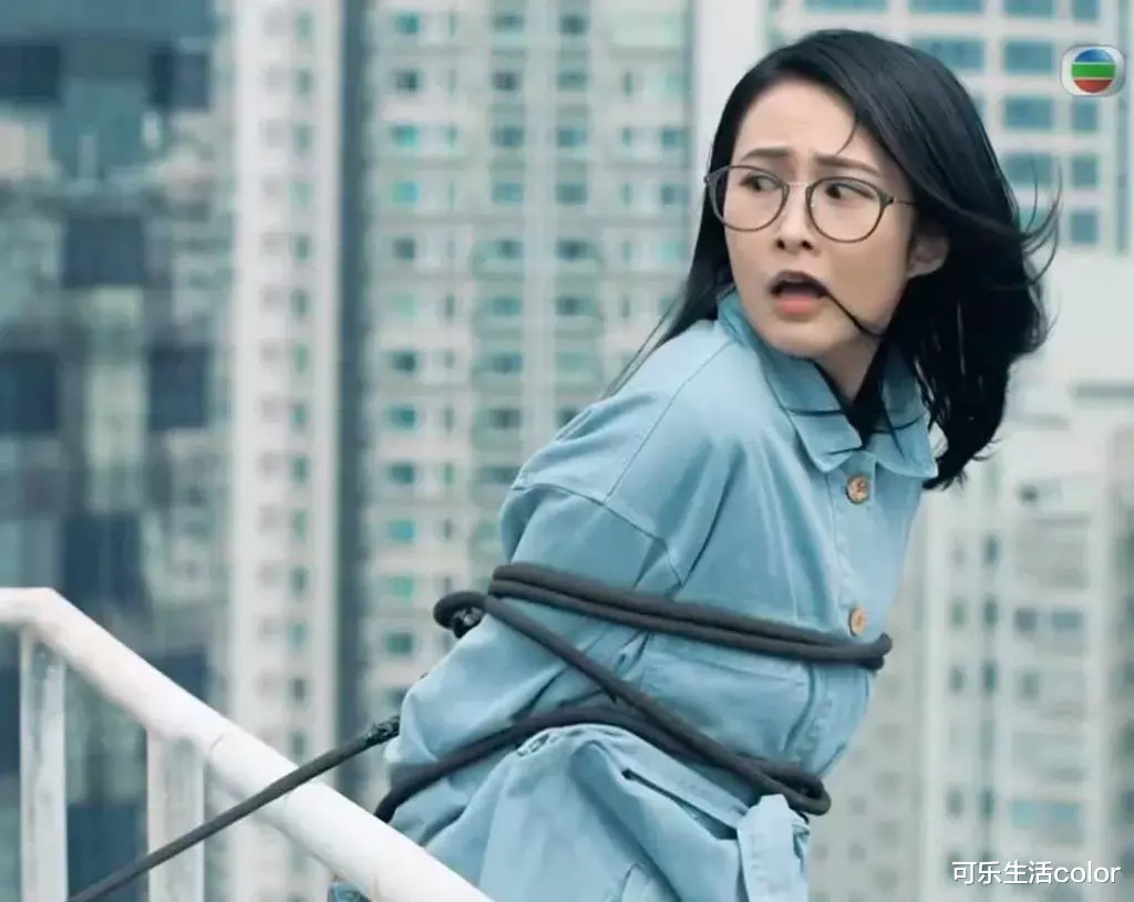 王浩信|高海宁“飞扑”王浩信!剧情越来越爆?接下来又有高Ling新剧?