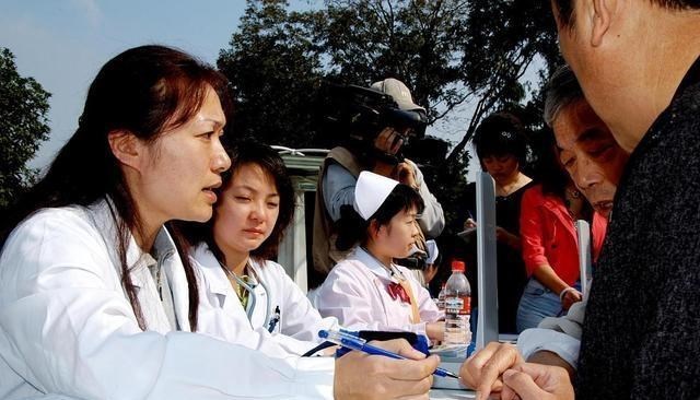 高血压|高血压的“祸端”不仅是盐！4物若不忌口，吃再多降压药也白费