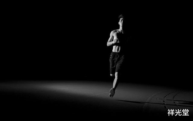 肠癌|肠癌多是“拖”出来的，身上出现“3多2臭”，希望你留意