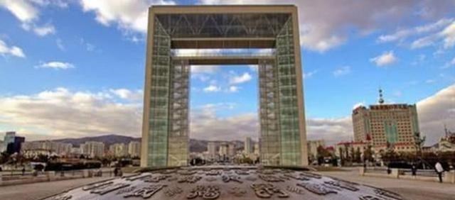 海边|中国最“干净”城市，连俄罗斯游客都赞叹不已，被海环抱的小城