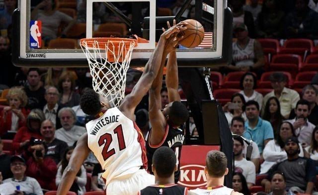 『怀特塞德』38分钟轰19分17板11封盖!内线狂人或离队,火箭机会来了!