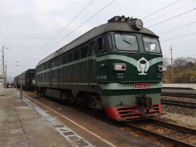 旅游景点:我国唯一免费乘坐的火车,任何人都可以乘坐,今成网红旅游景点