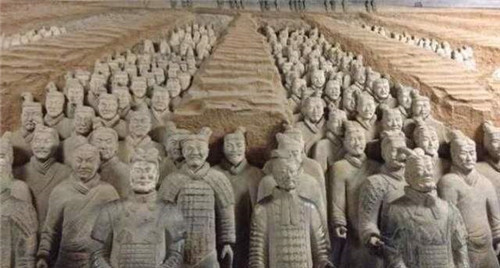 秦始皇|兵马俑真是活人烧制的吗?一尊裂开的兵马俑,终于揭开千古谜团