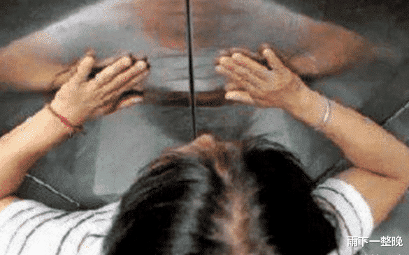 「高考」当年因电梯故障被困，导致错过高考的6名考生，将酒店告上法庭后赔了多少钱？