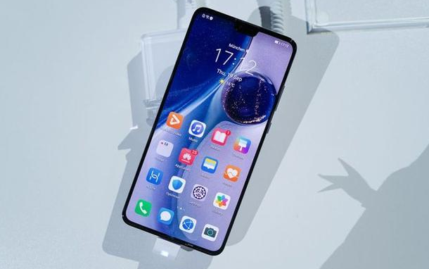 5G|5G版华为Mate30跌至新低，对比iPhone11，胜负不言而喻