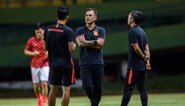 C罗|曝广州恒大又一老将下家出炉,已随队训练,或即将官宣!