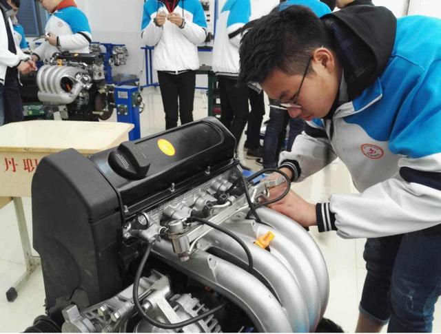 大学|专科大学里的4个专业，不仅就业率高，而且就业前景不差于本科