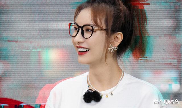 吴昕|吴昕的改变，《快本》秒回原形，何炅忍不住怒吼，和谢娜差距明显