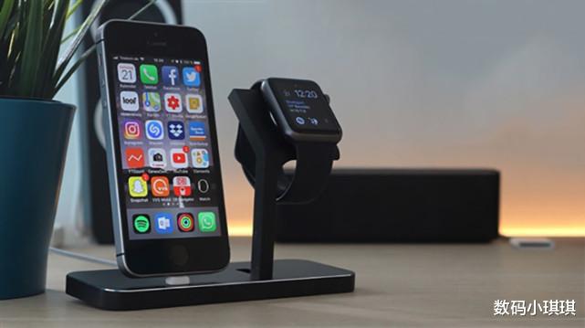 iPhone SE|iPhoneSE3概念机曝光！垂直中框+侧边指纹，或最便宜的A14机型