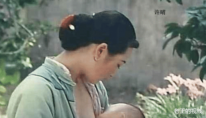 「许晴」一部被封禁12年的电影，许晴的表演青涩大胆，上映时导演已去世