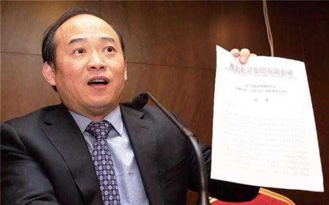 兰世立|前湖北首富落幕:住18万一晚的酒店,39岁身家20亿,终逃往海外