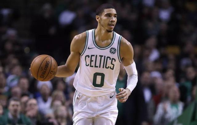 季后赛|季后赛首轮表现最好的十位球员，伦纳德仅排第三，詹姆斯第五