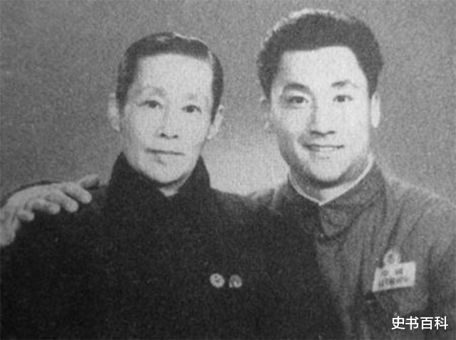 京剧|父亲京剧大师, 母亲30年代影星, 妻子当家花旦, 他却演了一辈子配角