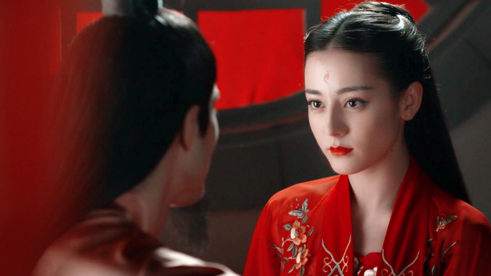 迪丽热巴@新《倚天》张无忌的老婆团也定了？迪丽热巴演小昭，她演赵敏