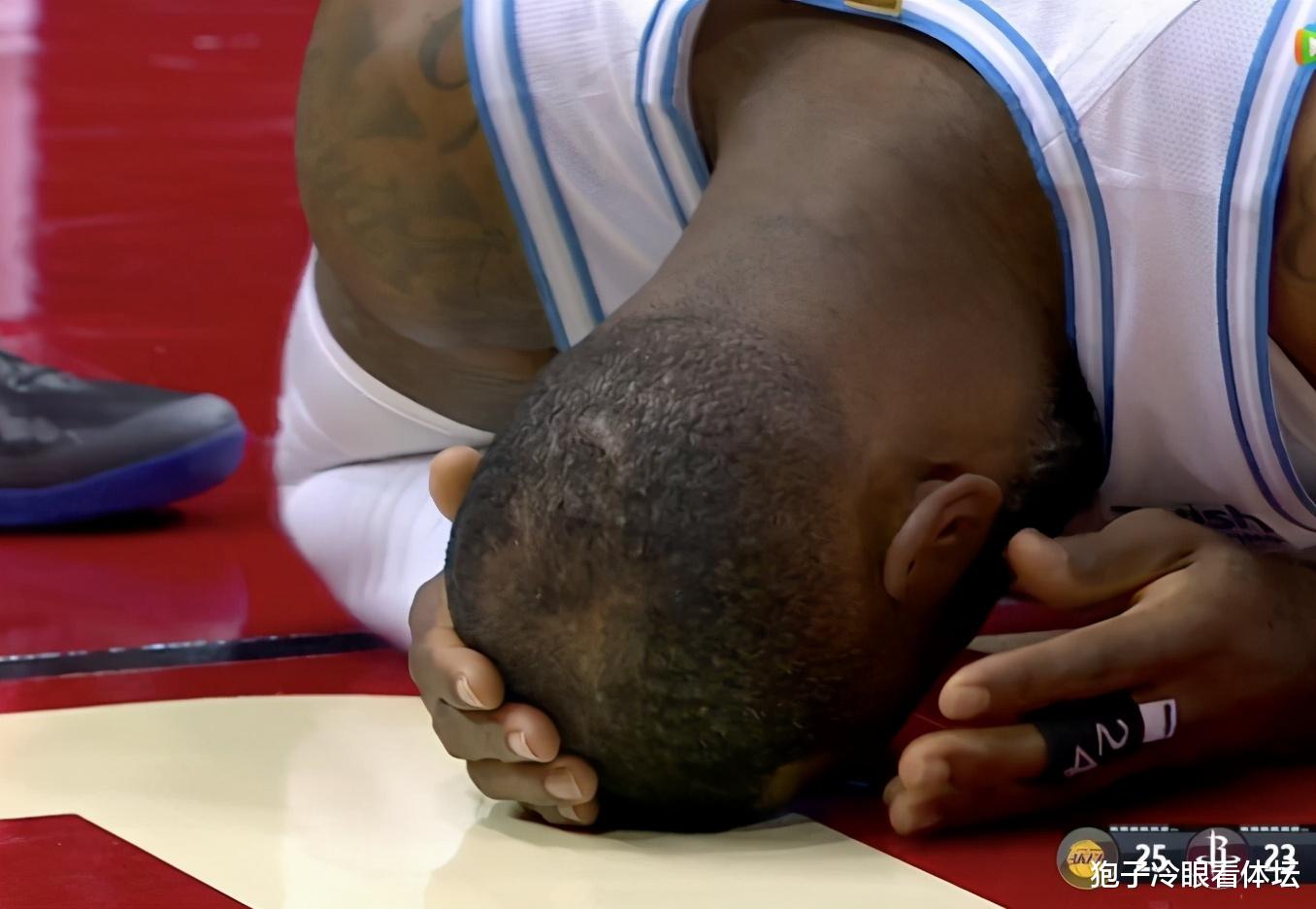 考辛斯|考辛斯又被驅(qū)逐出場！把詹姆斯臉都打變形 火湖大戰(zhàn)兩節(jié)兩人被驅(qū)