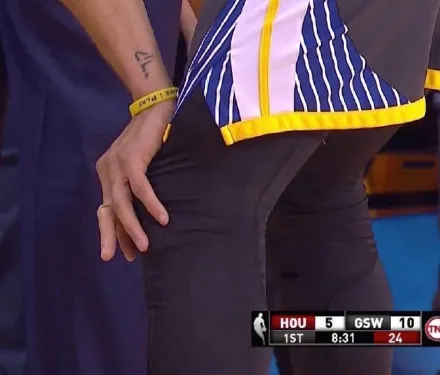 达米恩·利拉德|4夹1！太残暴了！利拉德现库里式手指脱臼！黑八没戏了