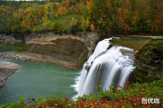 属蛇|8月运势上等，左手抓爱情，右手抓事业，将爱情事业双丰收的星座