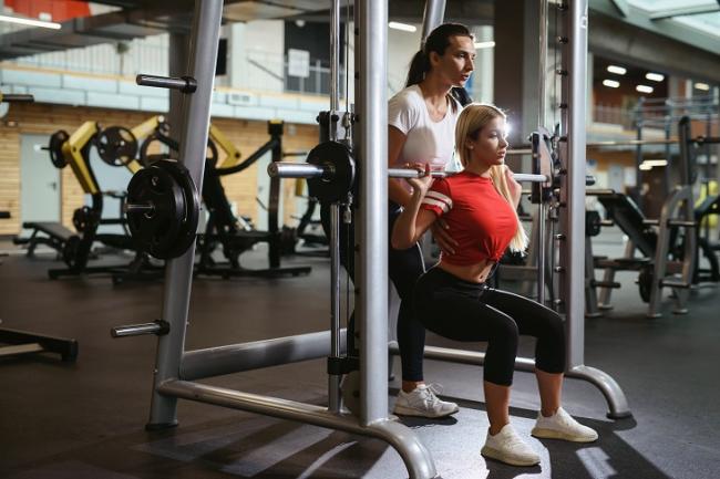 深蹲：深蹲、硬拉时下背或腰不舒服的常见原因！