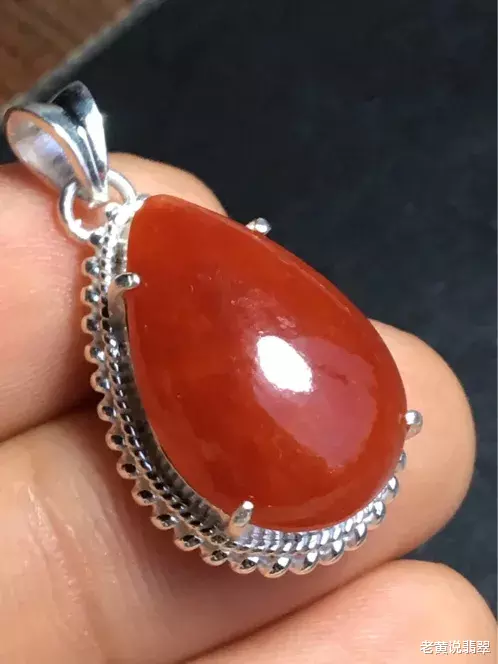 翡翠|翡翠红翡与南红有什么区别?