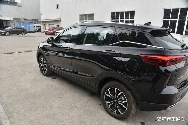 『大乘g60』仅5万多就有163马力，比吉利博越漂亮10倍，标配四轮独悬+LED大灯